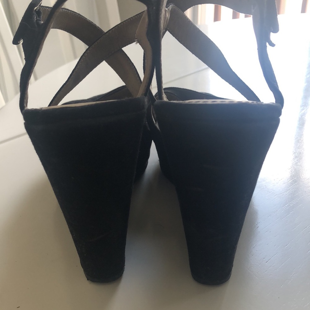 American Rag Sandals - Picture 3 of 5